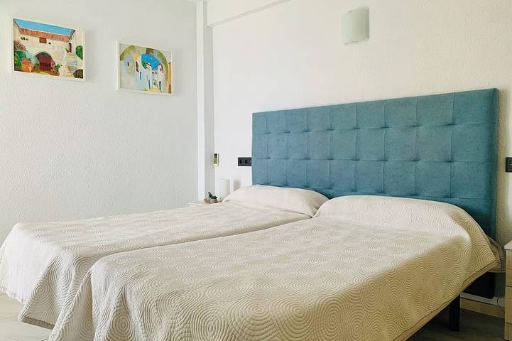 Appartamento intero, Beachfront 2 bedroom apartment, seaview, swimmingpool, parking in Los Boliches, Fuengirola