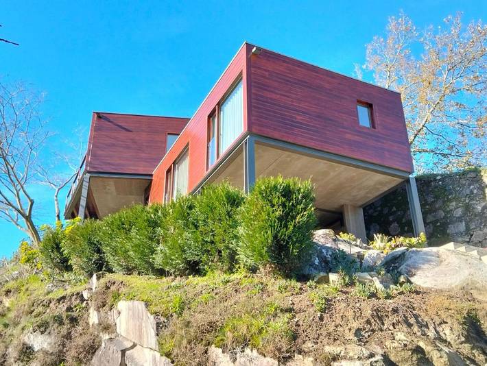 Casa de férias para 6 pessoas, com vista e piscina e ainda jardim em Âncora