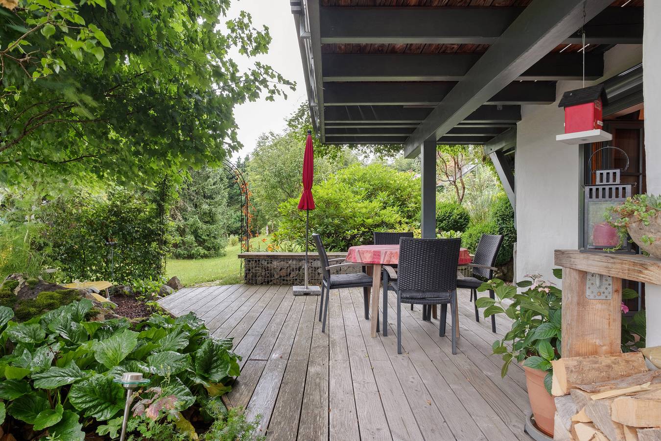 Entire apartment, Holiday Apartment 'Besamia' with Private Terrace, Shared Garden and Wi-Fi in Suedlicher Schwarzwald, Todtnau