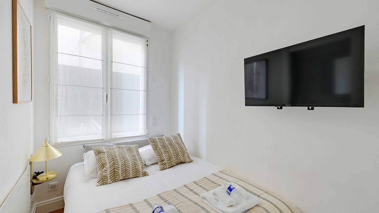 Appartement de vacances entier, Appartement de vacances pour 4 personnes in Suresnes, Hauts-de-Seine