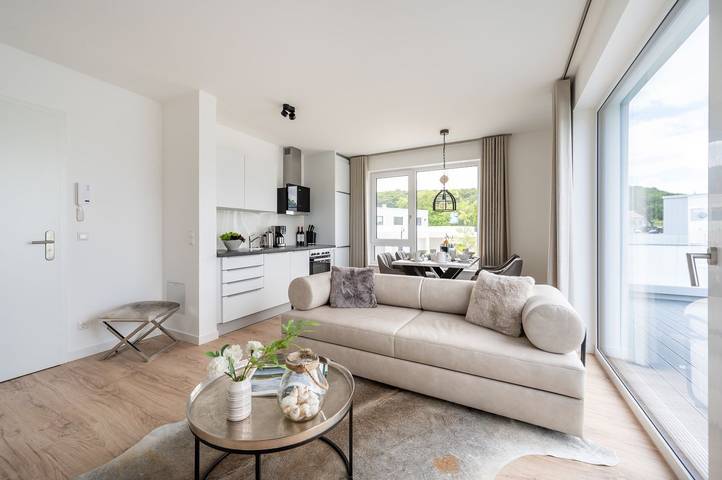 Ferienwohnung für 2 Personen, mit Balkon und Pool sowie Ausblick in Lohme - 2