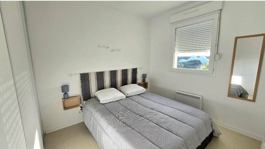 Gîte pour 2 personnes, avec vue et terrasse, animaux acceptés dans Les Antilles de Jonzac