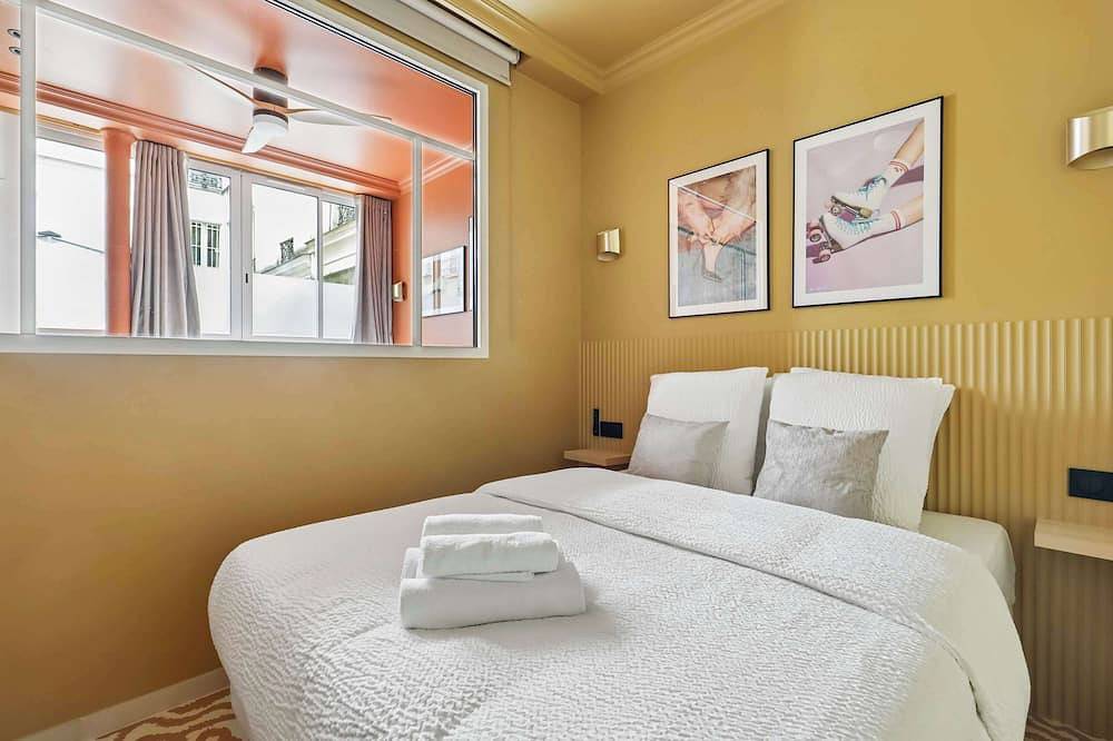 Ganze Wohnung, Stunning flat  2 bedrooms sleeps 6  Canal Saint-Martin in 10e Arrondissement, Paris