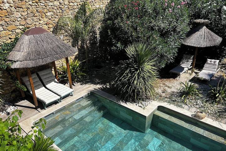 Location de vacances pour 6 personnes, avec Balcon et Jardin à Pouzolles