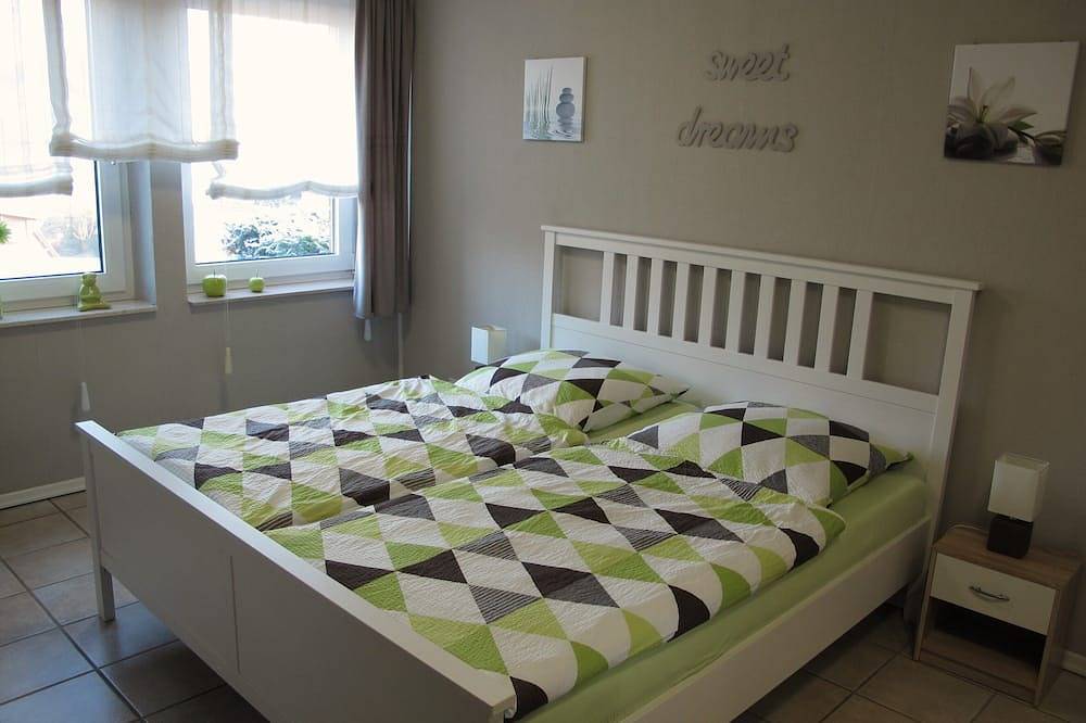 Ganze Wohnung, Grosse Ferienwohnung Sunshine in Porta Westfalica, Weserbergland