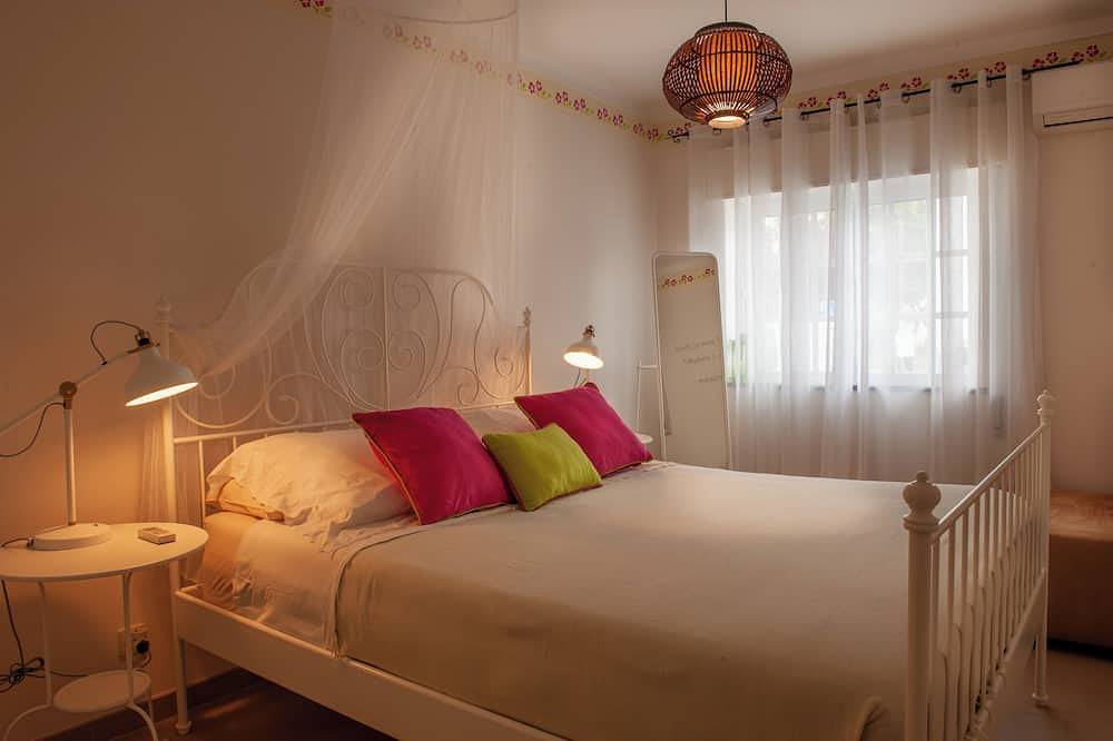 Ganze Wohnung, Charming apartment within walking distance of the beach, private garden and barbecue in Tavira, Santa Luzia (Tavira)