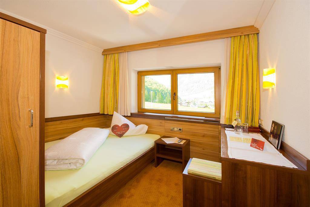 Ganze Ferienwohnung, Einzelzimmer, ab 4 Nächte in Rechenau, Sölden (Österreich)