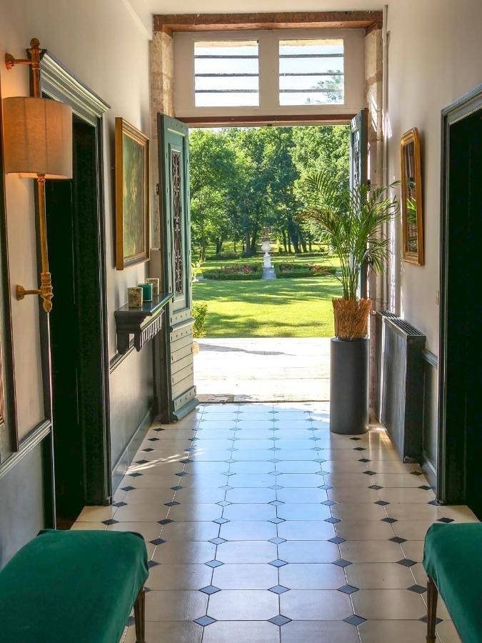 Location de vacances pour 10 personnes, avec jardin ainsi que vue et piscine à Saint-Laurent-Lolmie - 2