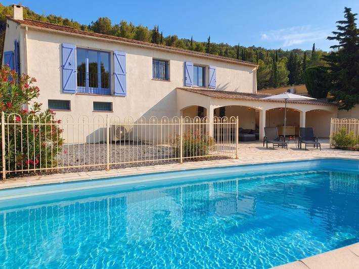 Villa pour 7 personnes, avec piscine et jardin dans l' Aude