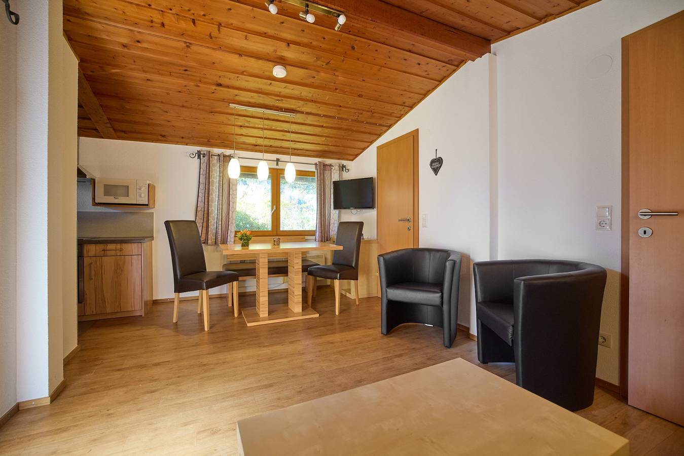 Ganze Wohnung, Ferienwohnung für 5 Personen mit Balkon in Schruns, Verwall