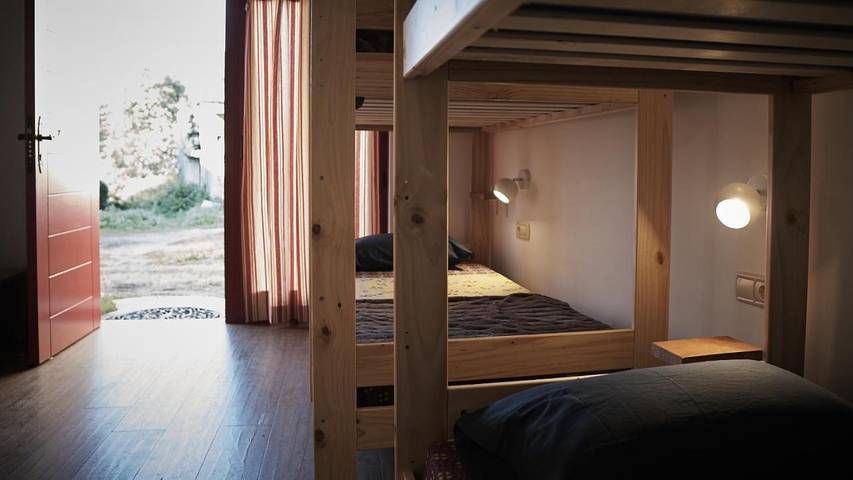 Gîte pour 2 personnes, avec terrasse ainsi que jardin et vue à Guitiriz - 4