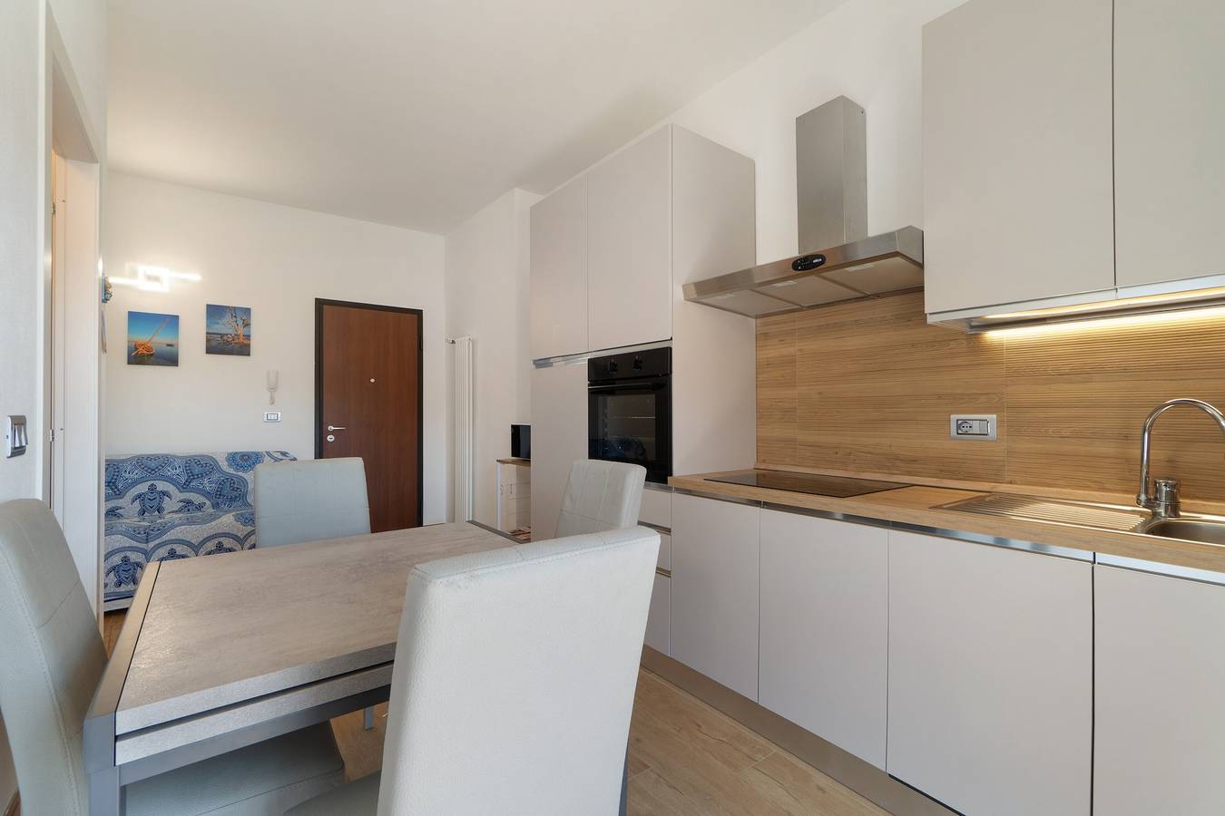 Ganze Wohnung, Apartment 'A Prima Vista Varazze' mit Meerblick, Wlan und Klimaanlage in Varazze (Stadt), Varazze