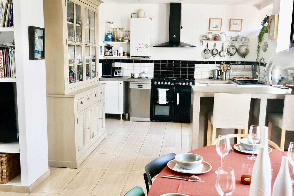 Large charming house near the sea and the landing beaches, L'échappée belle in Luc-sur-Mer, Caen und Umgebung