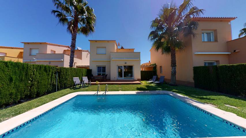 Villa für 6 Personen, mit Garten und Terrasse in Oliva - 2