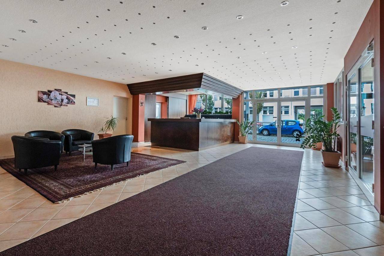Hotel Imota in Neuwied, Osteifel