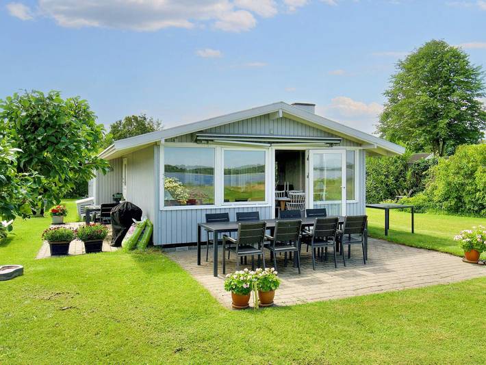 Ferieudlejning for 6 personer, med Terrasse og Have i Kulhuse
