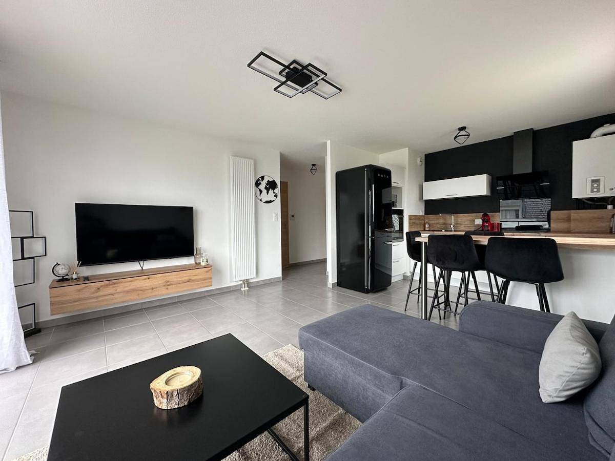 Appartement entier, One-Bedroom Apartment in Val de Morteau, Jura Francais