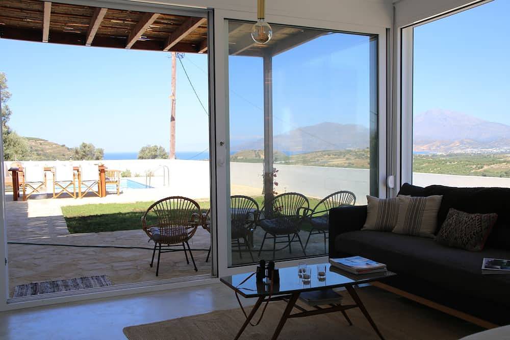 Villa in Kamilari, Heraklion und Umgebung mit Meer- und Bergblick und privatem Pool in Kamilari, Iraklio-Heraklion und Umgebung