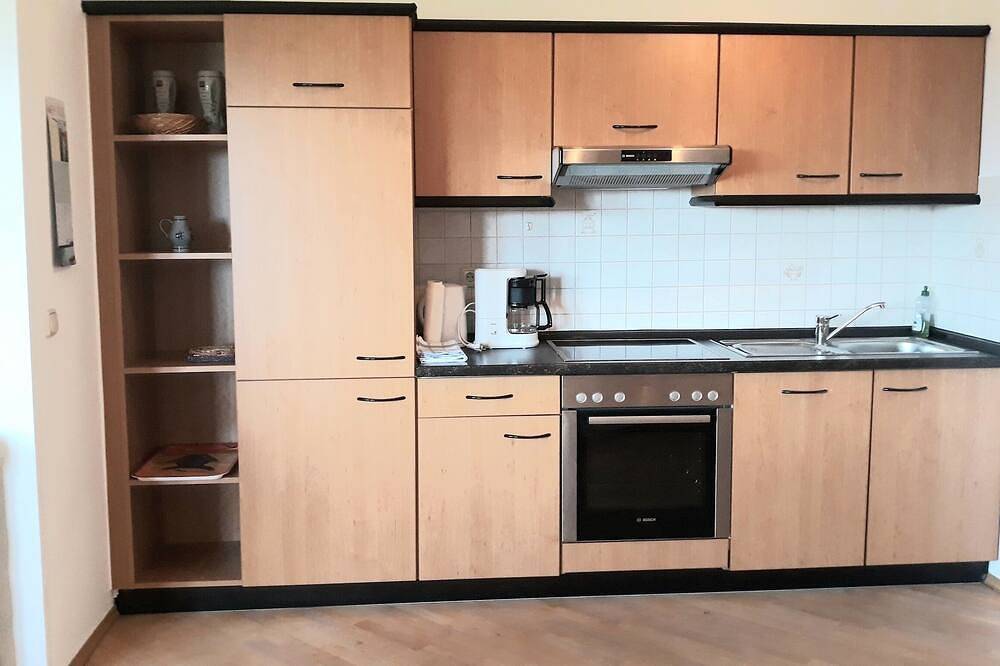 Ganze Wohnung, Ferienwohnung auf dem Bauernhof mit Balkon und Panoramablick direkt am Waldrand in Naila, Landkreis Hof