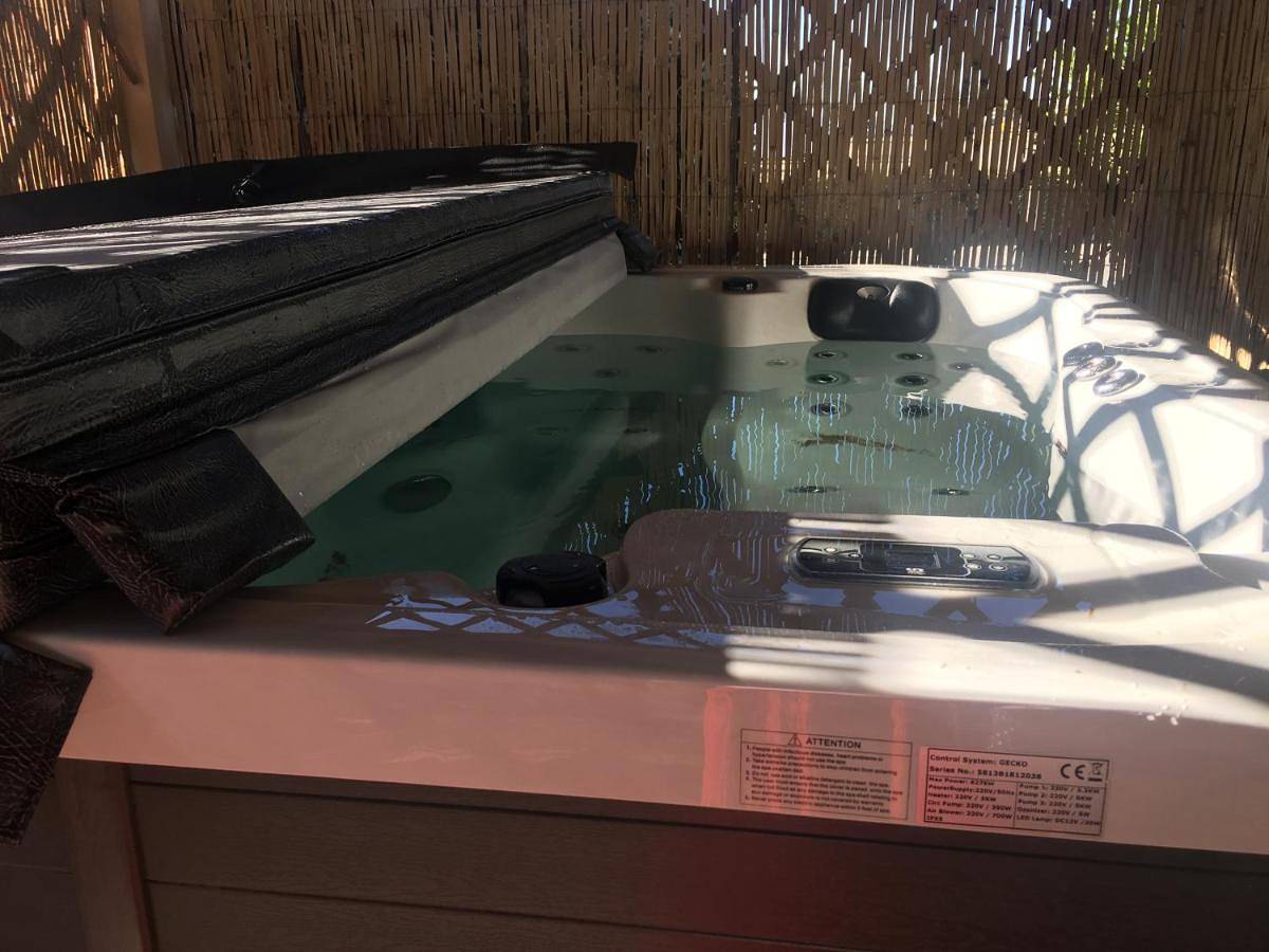 Superior Chalet in Plage des Chalets, Gruissan