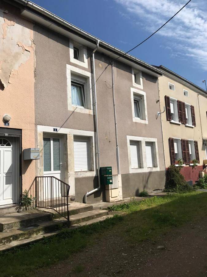 Appartement entier, Two-Bedroom Apartment in Le Val-d'Ajol, Parc naturel régional des Ballons des Vosges