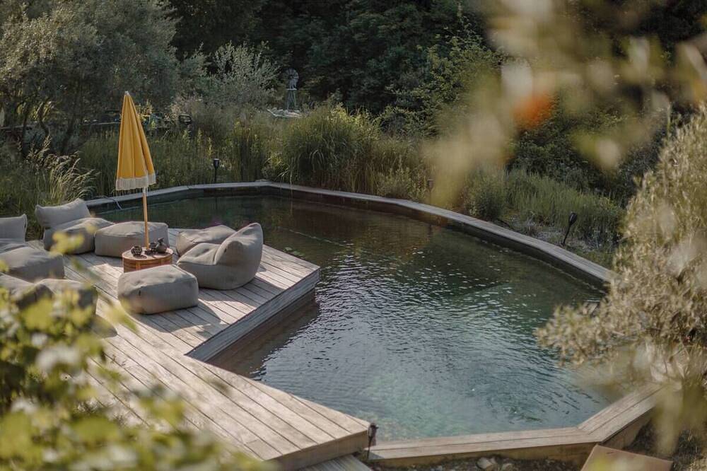 Ecoloft in the countryside in the heart of a farm close to the sea. in Saint-Jeannet, Region de Cannes