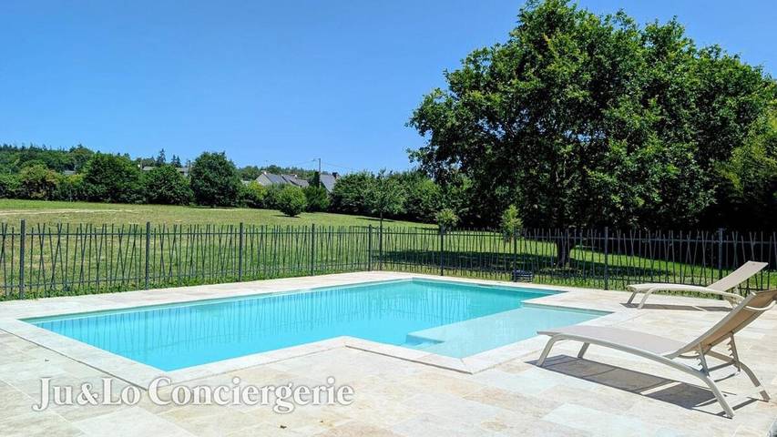 Location de vacances pour 9 personnes, avec jardin et piscine à Glénac - 2