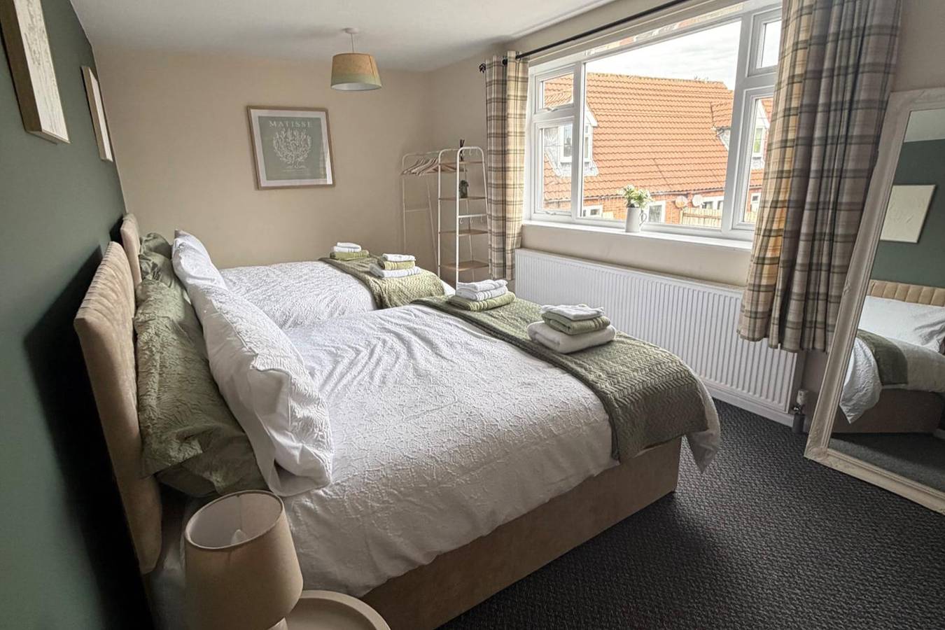 Entire holiday apartment, Meriden Apartment Retreat - Sleeps 7 - Near Nec in Meriden, Solihull
