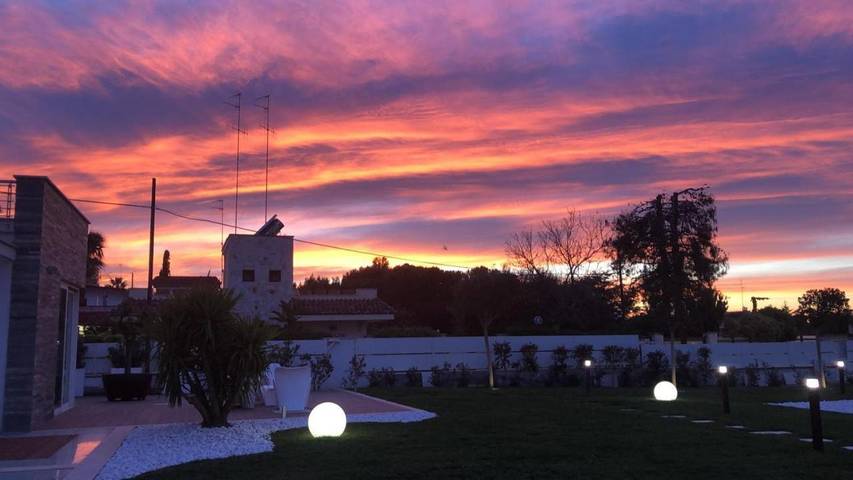 Villa pour 4 personnes, avec balcon et jardin à Bari