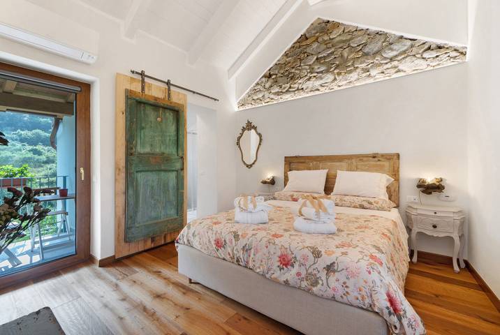 Room for 2 people, with garden - 1