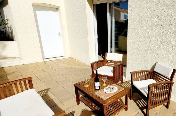 Gîte pour 8 personnes, avec terrasse et jardin