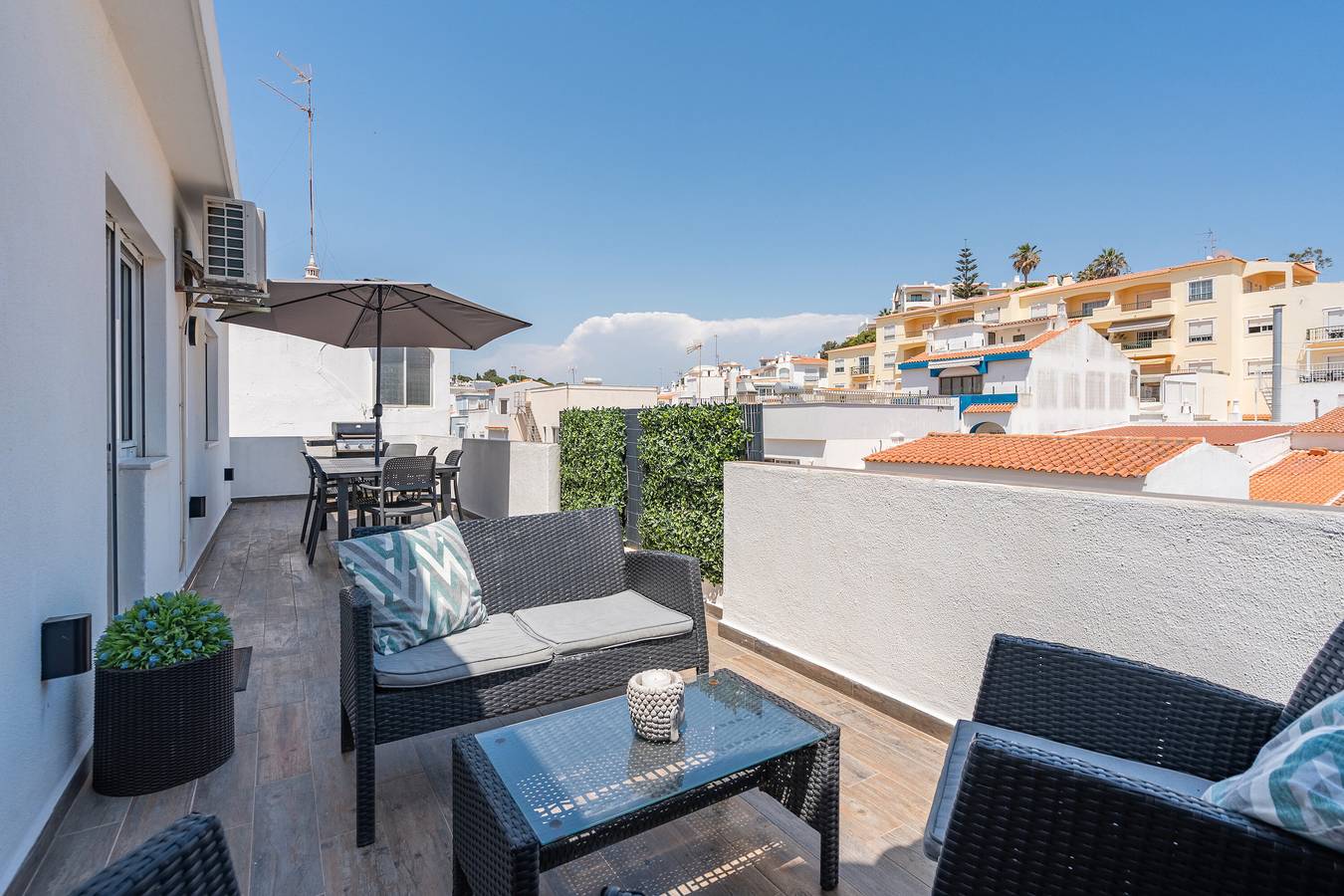Ganze Wohnung, Ferienwohnung 'Casa Terrace' mit privater Terrasse, Wi-Fi und Klimaanlage in Carvoeiro, Lagoa