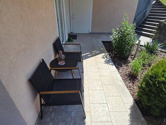 Ferienwohnung Bernhardswald - Ferienwohnung mit Terrasse und Garten