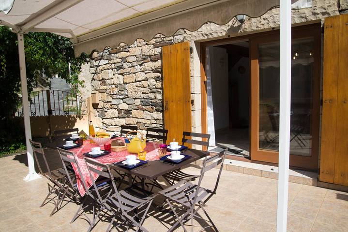 Gîte Le Baptistou - 7/9 personnes in Fraissinet-de-Fourques, Parc national des Cévennes