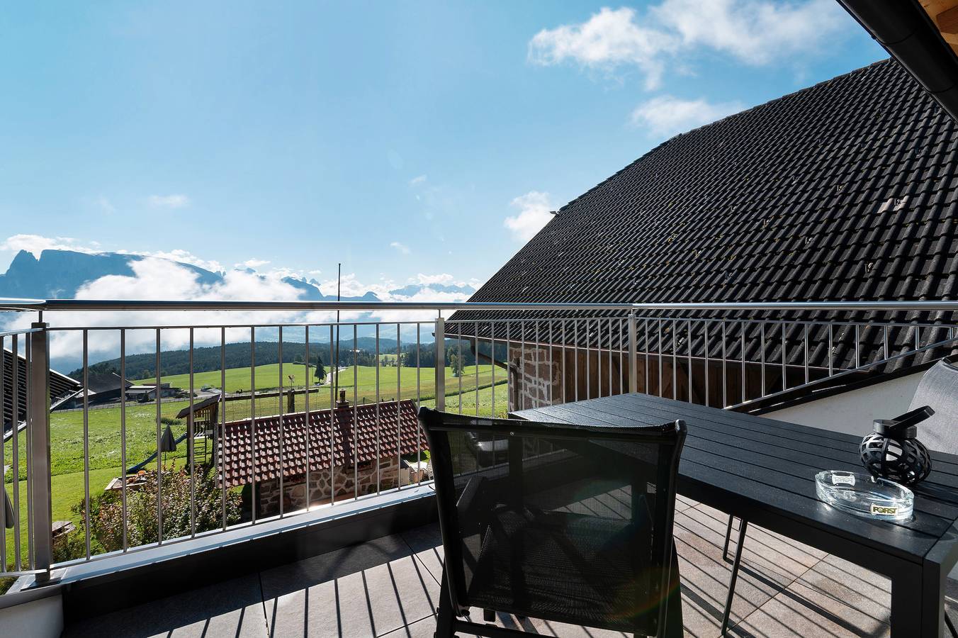 Entire apartment, Apartment 'Stodlzauber' with Mountain View, Shared Garden and Wi-Fi in Ritten, Sarntal Alps