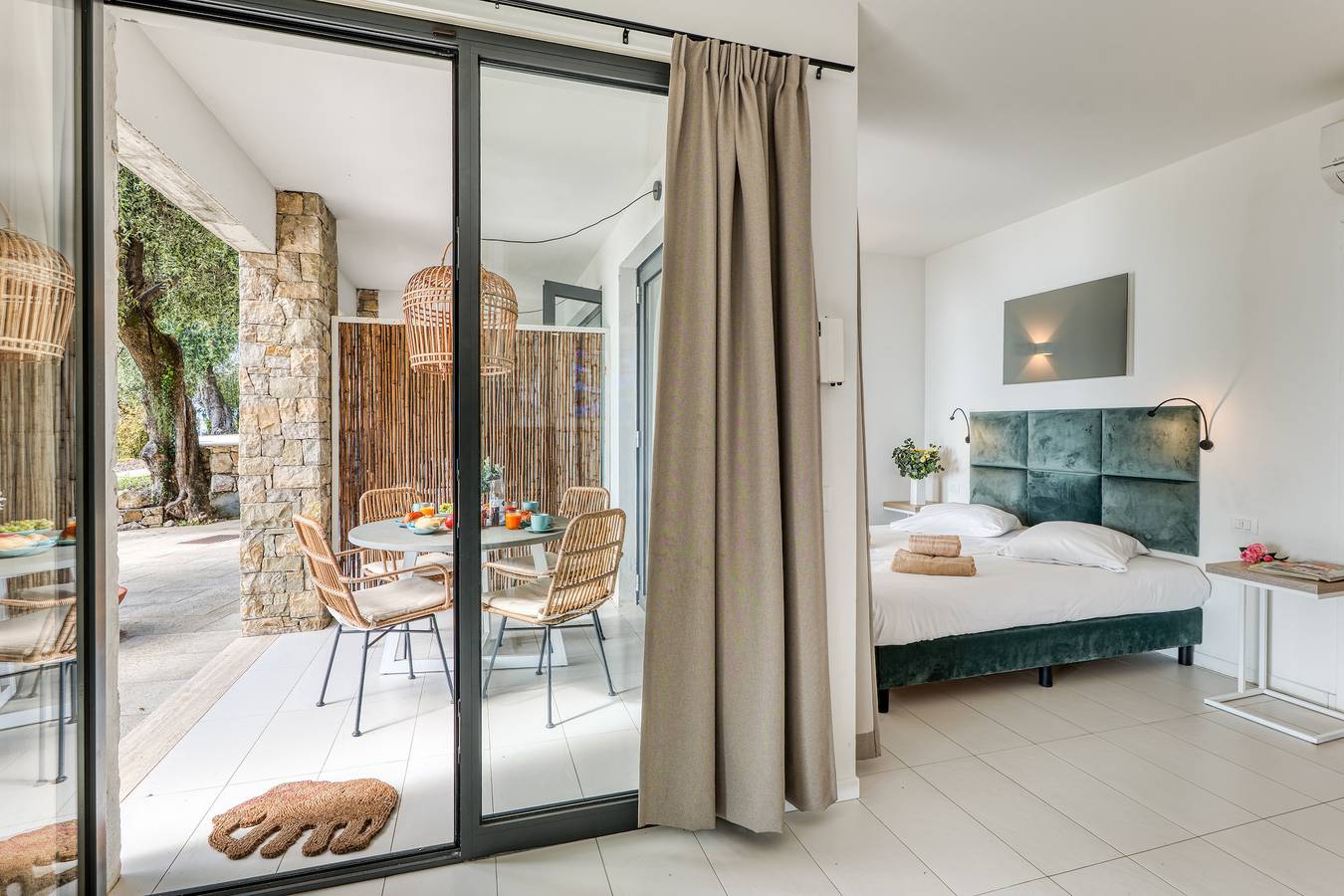 Boutique Pool Apt. Balzi Rossi - Roma 2 in Grimaldi (Ventimiglia), Ventimiglia