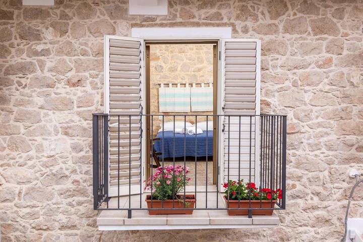 Gîte pour 2 personnes, avec terrasse et jacuzzi à Baunei - 4