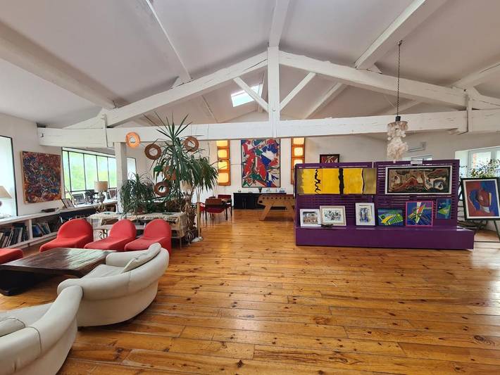 Location de vacances pour 15 personnes, avec Terrasse et Vue à Sainte-Colombe-sur-l'Hers