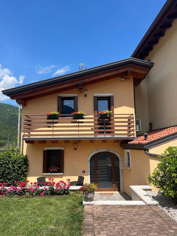 Location de vacances pour 3 personnes, avec jardin et vue à Polcenigo - 3