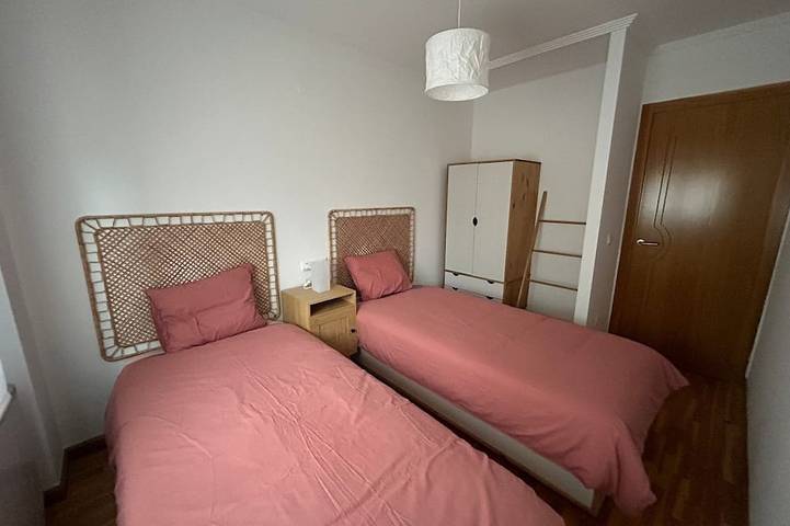 Appartement entier, Welcome to our cozy apartment in O Barco, Galicia! in Mogor, O Barqueiro