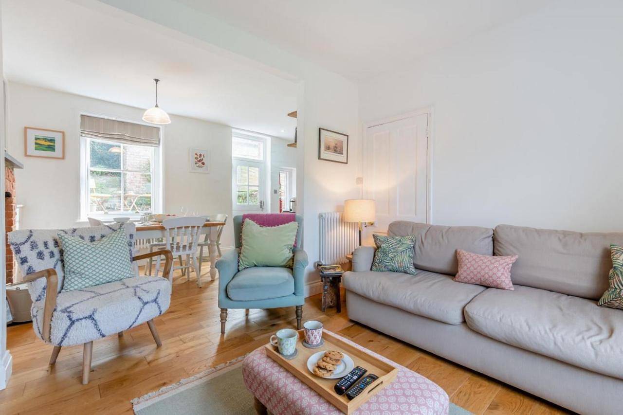 2 Bed in West Lulworth oc-j33448 in Lulworth Cove, Dorset