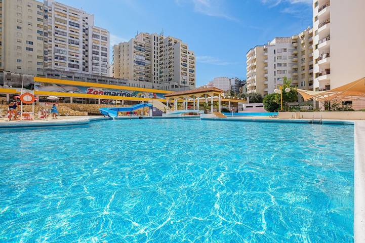 Vakantiewoning voor 4 personen, met Balkon en Kinderzwembad in Portimão