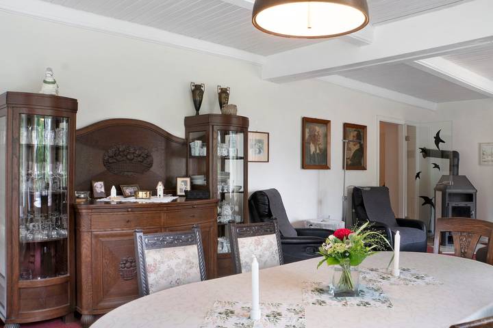Landhaus 'Friesenhof' mit gemeinsamer Terrasse, privatem Garten und Wi-Fi in Wangerland, Südliche Nordseeküste