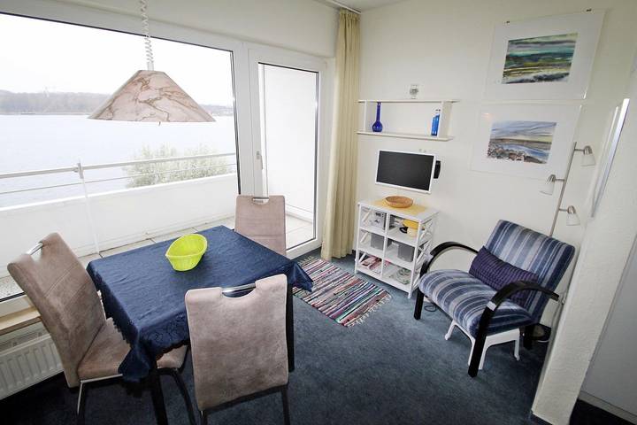 Apartamento de vacaciones para 3 personas, con vistas al lago y balcón - 1