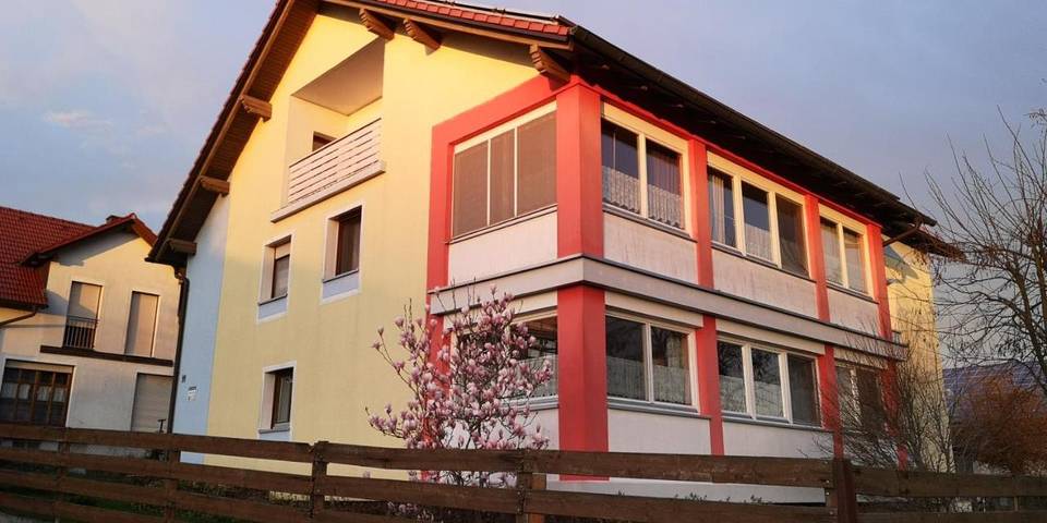 Ferienhaus, mit Garten