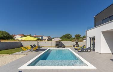 Villa für 16 Personen in Pula, Pula-Medulin, Bild 2