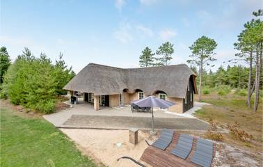 Ferienhaus für 16 Personen, mit Terrasse in Vedersø Klit