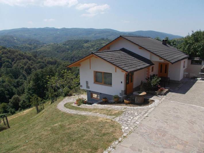 Appartement de vacances pour 3 personnes, avec Terrasse ainsi que Jardin et Vue