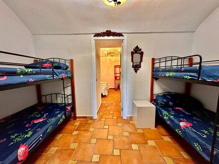 Casa de vacaciones para 6 personas, con terraza además de vistas y piscina, Se admiten mascotas en Comarca de Baza - 2