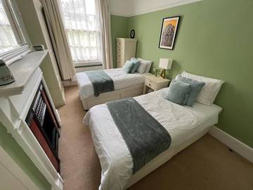 Cottage pour 2 personnes, avec jardin, animaux acceptés dans Surbiton